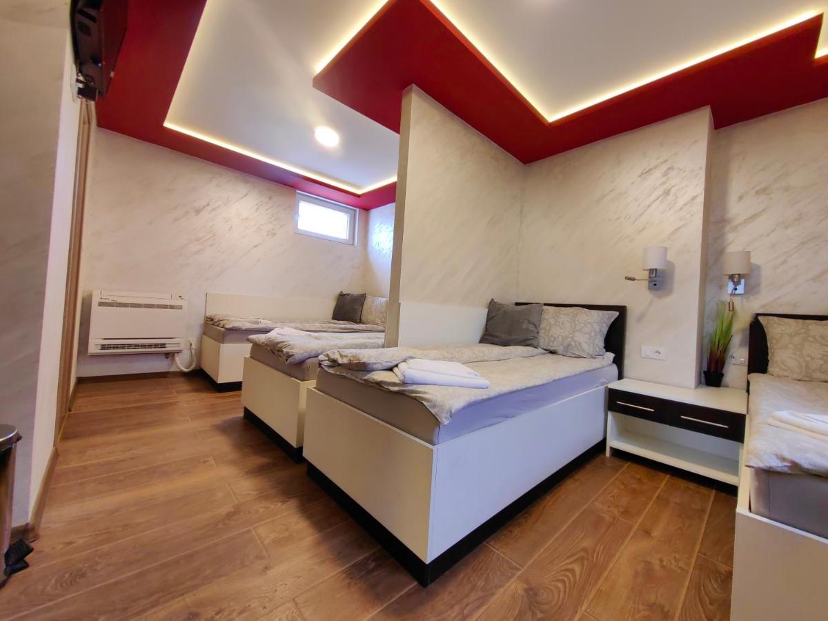 Oldbrick Pub Otel Sombor Dış mekan fotoğraf