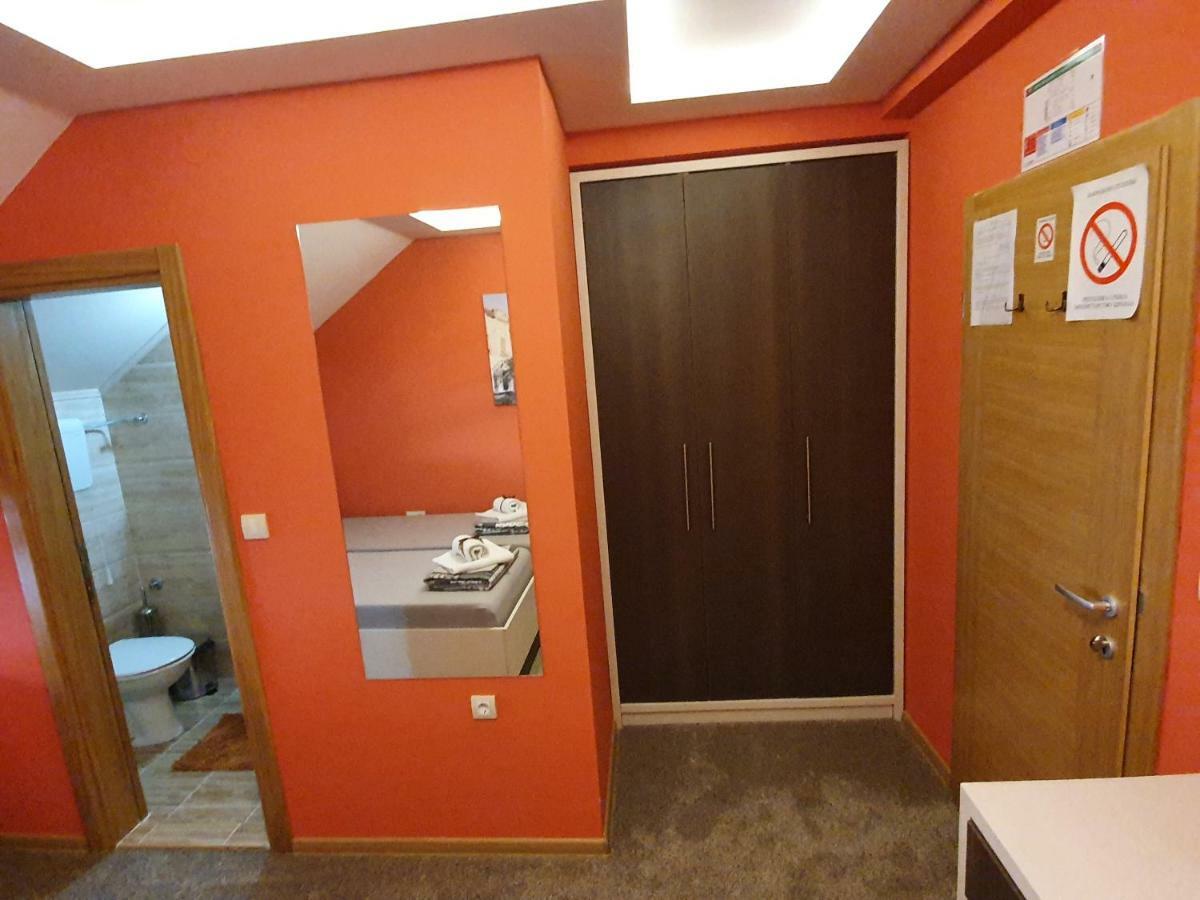 Oldbrick Pub Otel Sombor Dış mekan fotoğraf