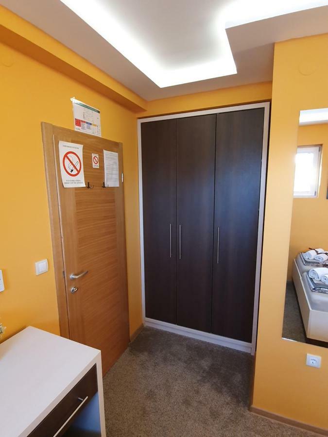 Oldbrick Pub Otel Sombor Dış mekan fotoğraf