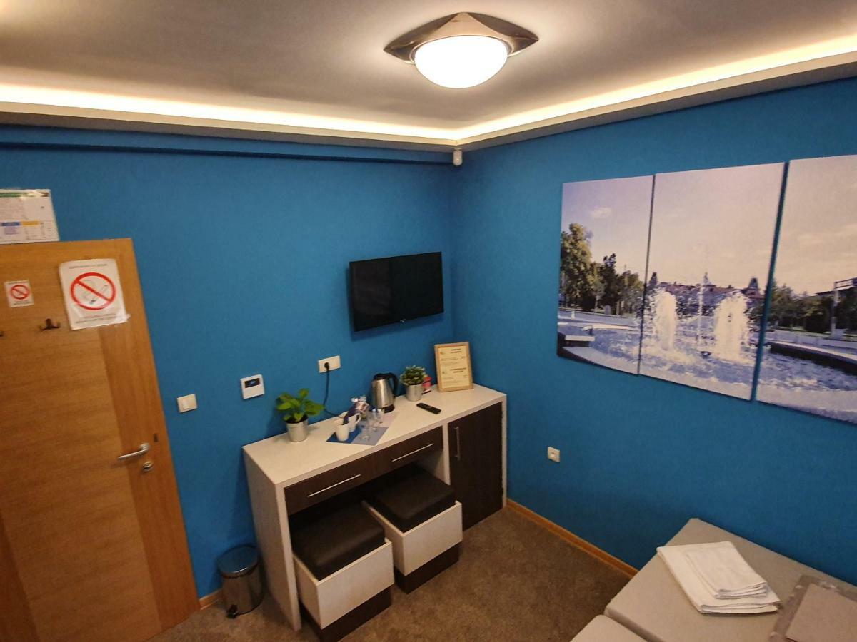 Oldbrick Pub Otel Sombor Dış mekan fotoğraf
